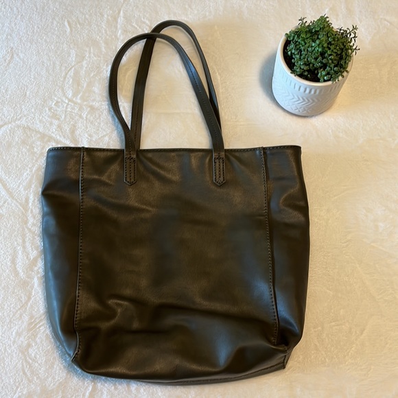 Tote - Picture 2 of 3